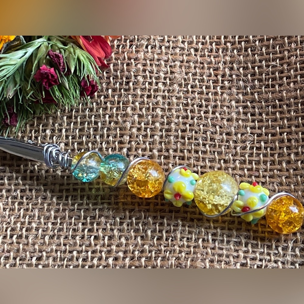 Roach clip, long nail assist, jewelry assist, multipurpose clip
